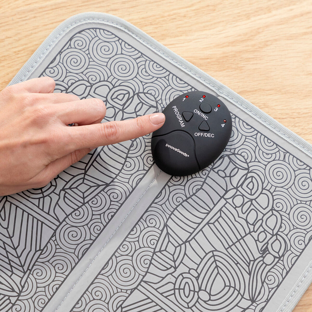 Dispositivo de masaje para pies con dispositivo de control